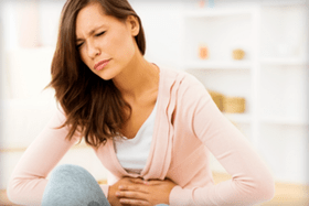 dolor abdominal causado por parásitos